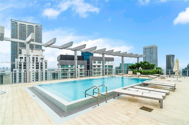 Building Photo - 1100 S Miami Ave