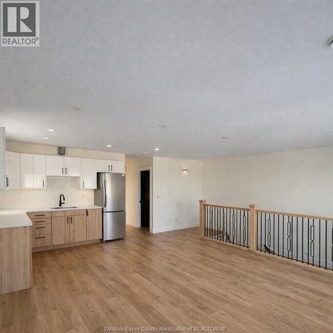 Photo du bâtiment - 1327 HENRY Frd