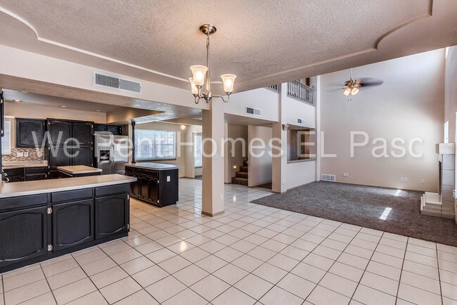 Building Photo - 11929 Pueblo Dormido Way