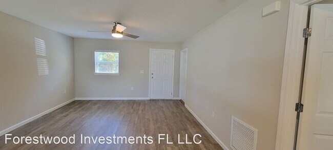 Building Photo - 3 br, 2 bath House - 41 Royal Oak Dr