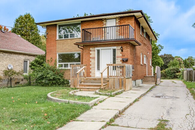 Building Photo - 348 Spruce St
