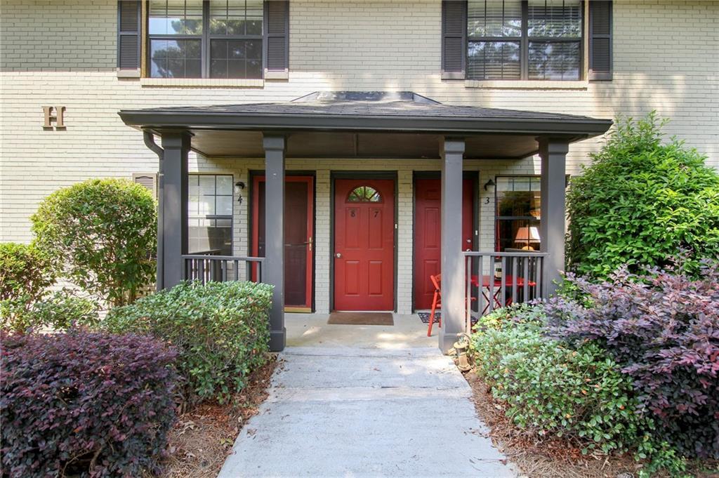 Foto principal - 410 Candler Park Dr NE