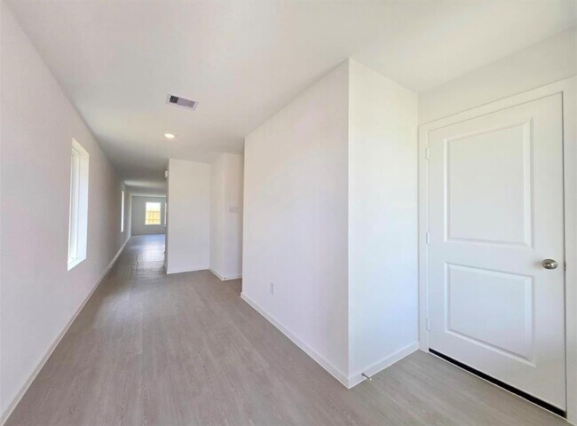 Foto del edificio - 28818 Texas Sparrow Ln