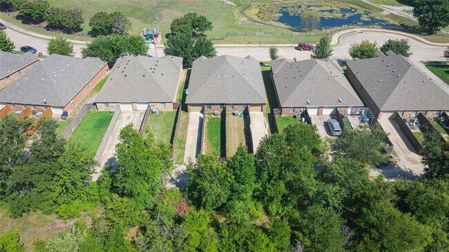 Building Photo - 2133 Colby Ln