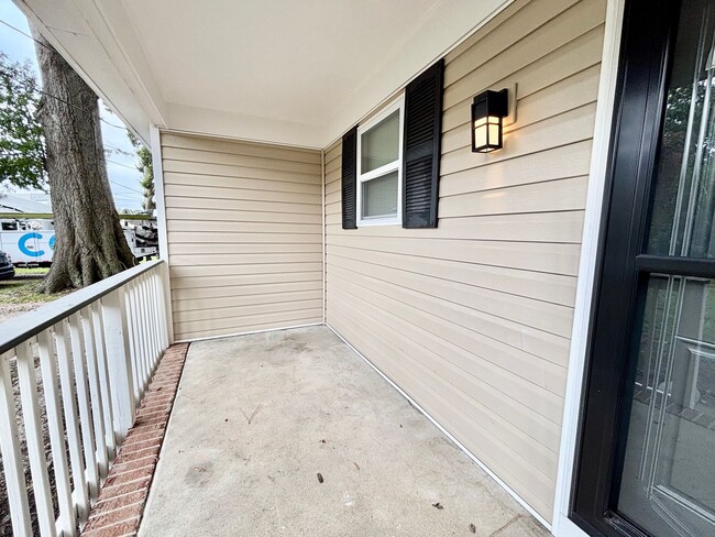 Building Photo - Charming 3-Bedroom Ranch in Chesapeake