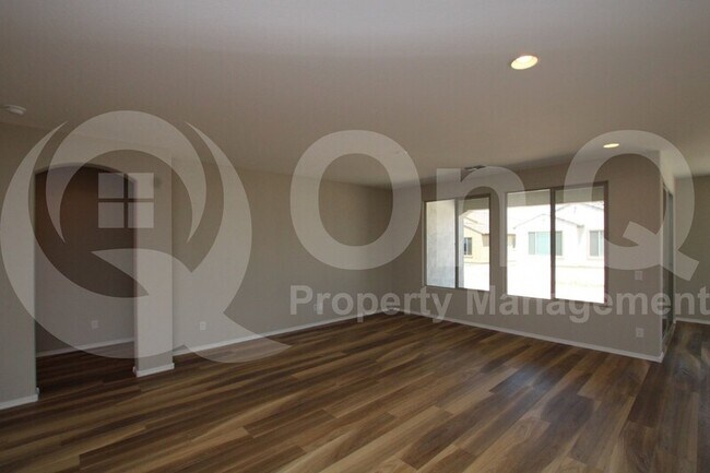 Foto del edificio - 18827 N 262nd Ln