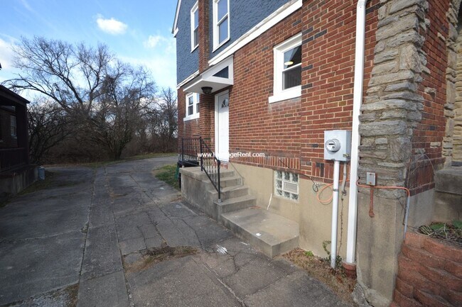 Building Photo - 4 Bed 3 Bath home in North Avondale