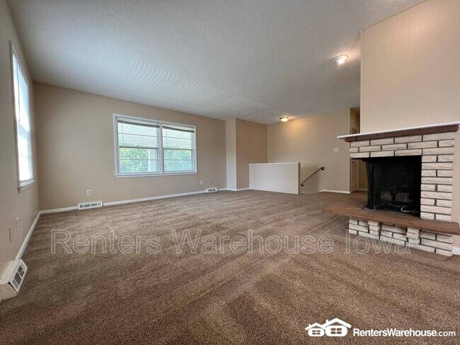 Foto del edificio - 2501 Rocklyn Dr