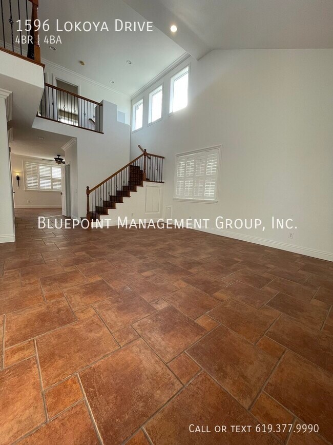 Building Photo - Stunning 4B 3.5Ba Pool Home in Chula Vista