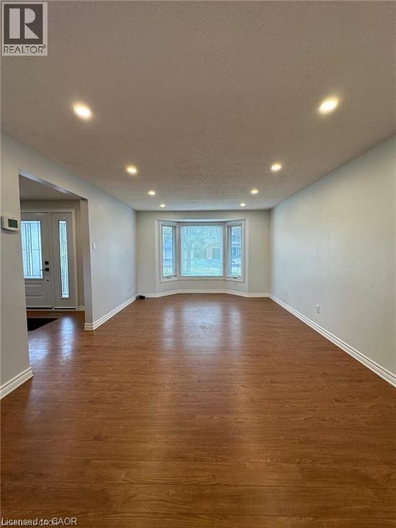 Building Photo - 8 Roseneath Crescent