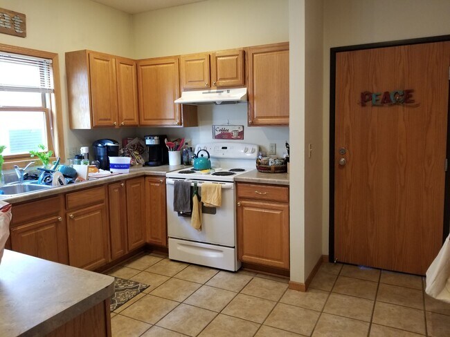 Cocina - 3306 Blaisdell Ave