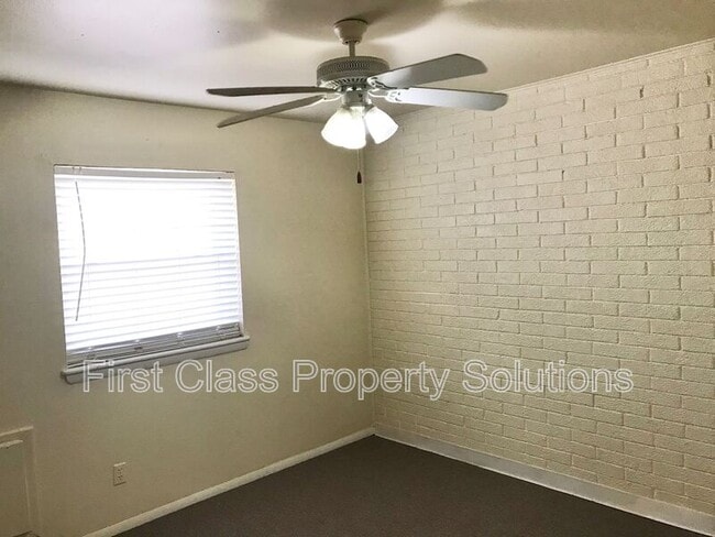 Building Photo - 1731 NW 32nd St