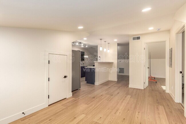 Foto del edificio - 125 N 11th Ave