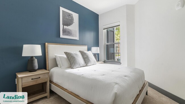 Building Photo - 944 Broadcast Pl