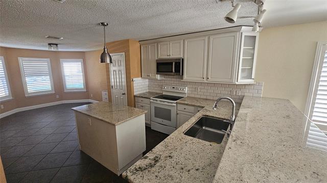Foto del edificio - 9209 Whistlewood Dr