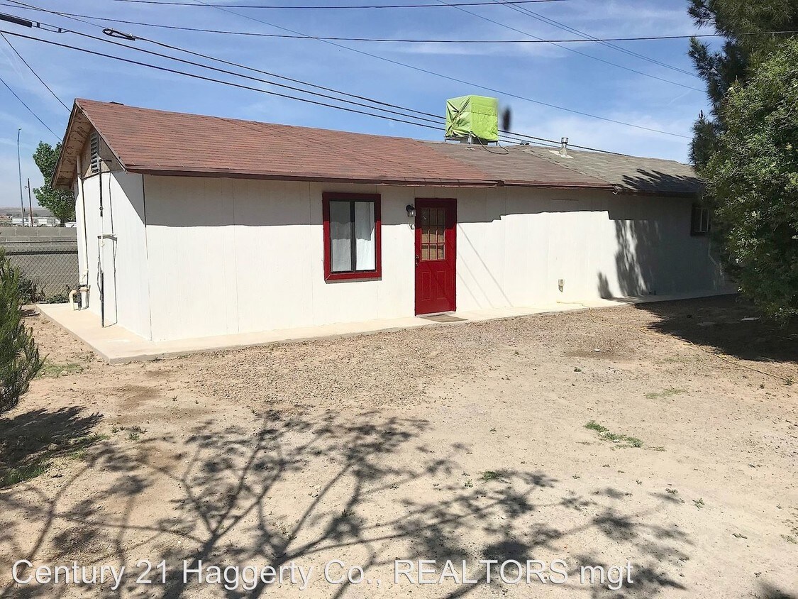 Primary Photo - 101 El Pinon Dr