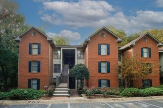 Building Photo - 702 Garden Ct