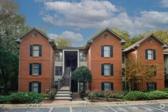 Building Photo - 702 Garden Ct