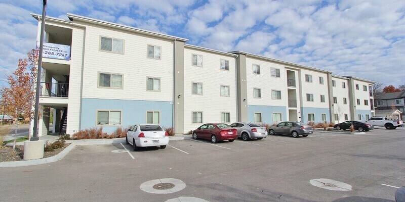 Primary Photo - 1714 N. Cole Road Apts Boise