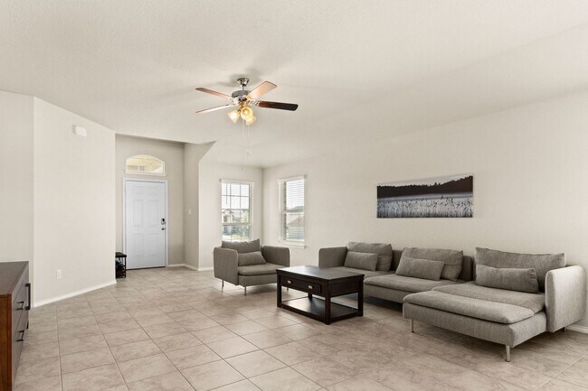 Building Photo - 2416 Elba Dr