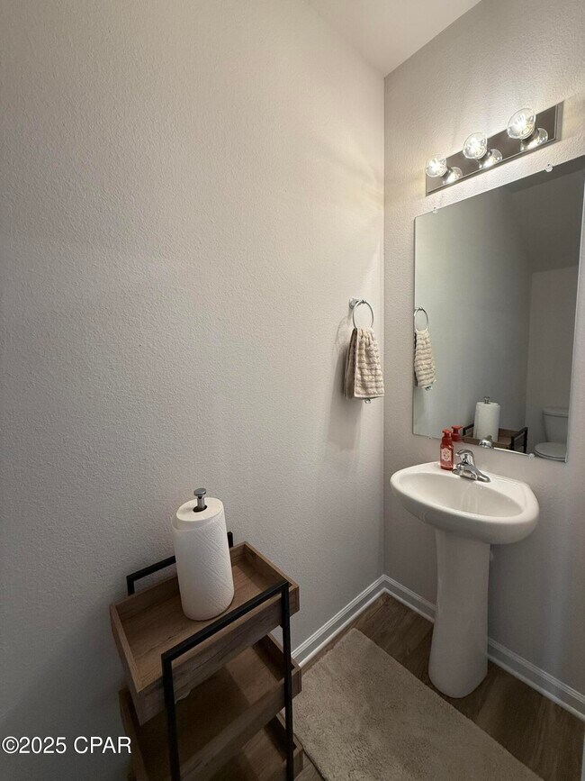 Foto del edificio - 1747 Jakes Dr