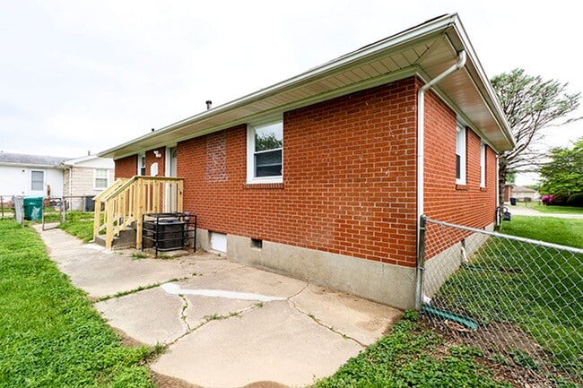 Foto del edificio - Newly updated 3 bedroom and 1 bathroom Ranch home in PRP