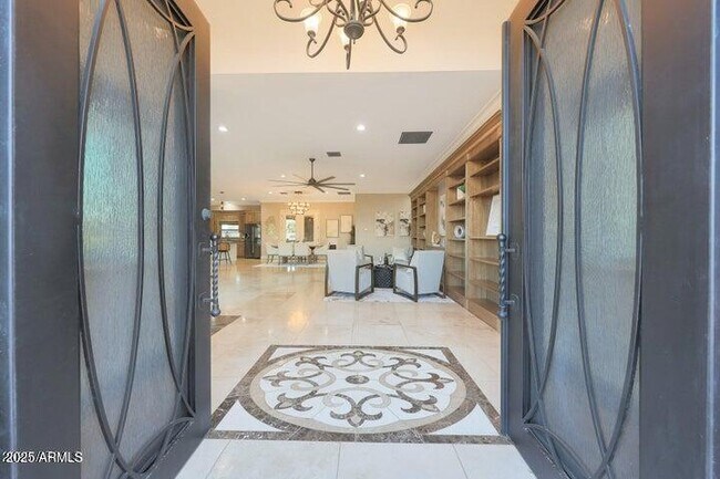 Foto del edificio - 6615 E Shea Blvd