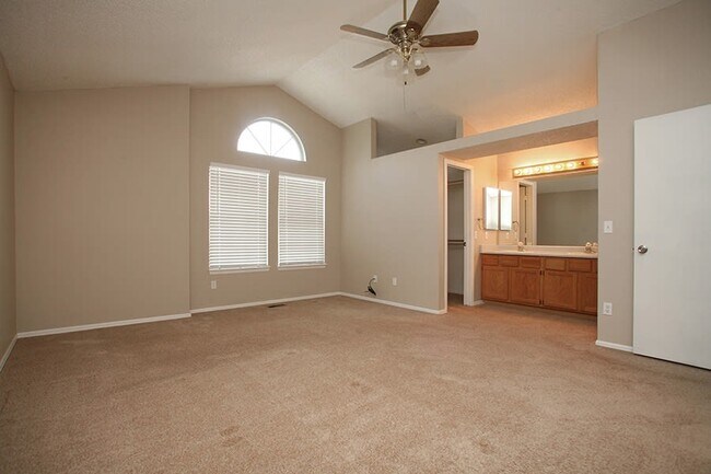 Building Photo - 9731 Burntwood Ct