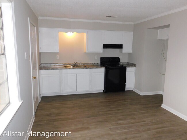 Foto del edificio - 3 br, 1 bath House - 5550 Winterwood