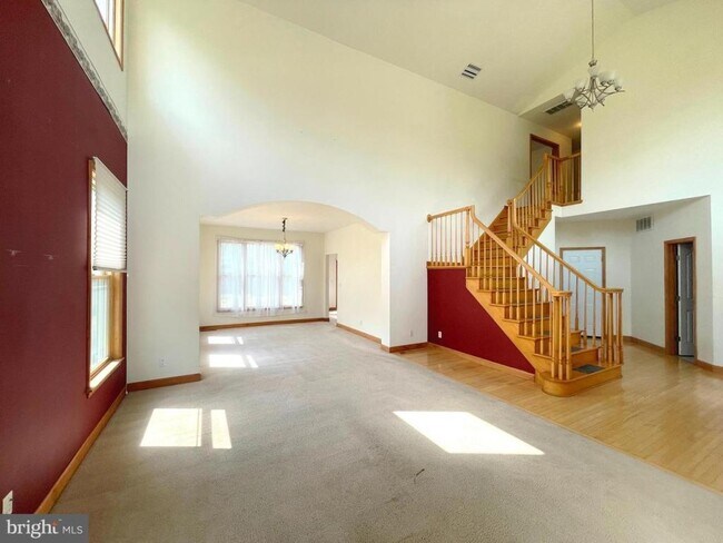 Foto del edificio - 43737 Sandy Bottom Rd