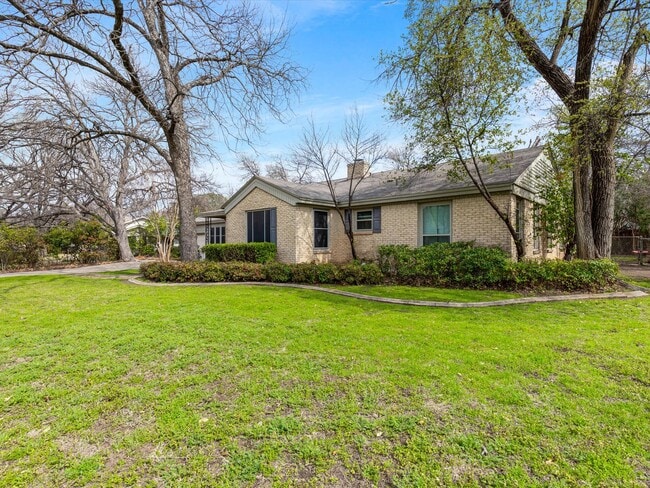 Foto del edificio - 3709 Bellaire Cir