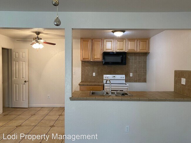 Foto del edificio - 2 br, 1 bath House - 2524 Winchester St #7