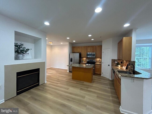 Foto del edificio - 2700 Piscataway Run Dr