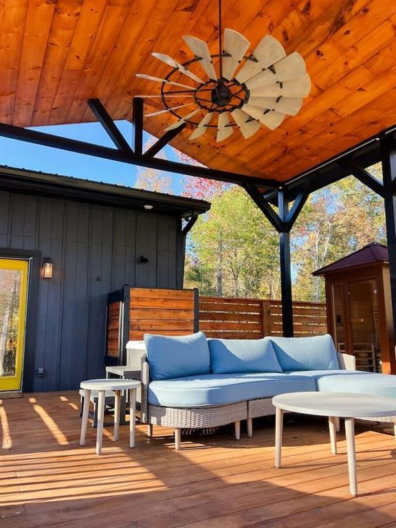 Building Photo - 300 Burbano Creekside Lndg