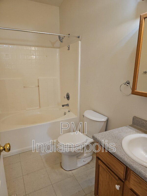 Building Photo - 1815 Winfield Park Dr