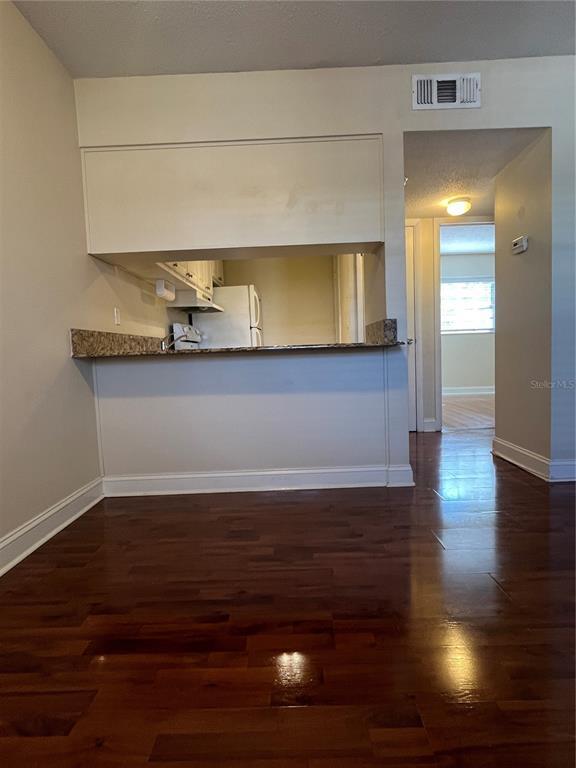 Foto del edificio - 120 S Church Ave