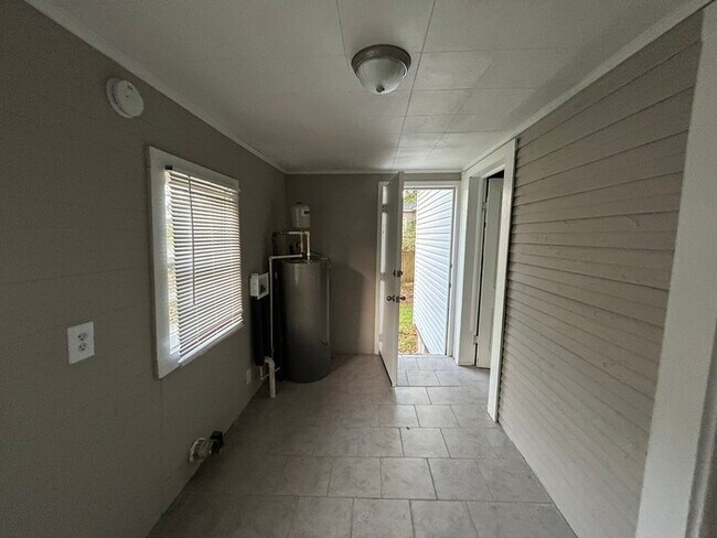 Foto del edificio - Move-in Ready 3 bathroom 1 bath gem located in Tuscaloosa Alabama