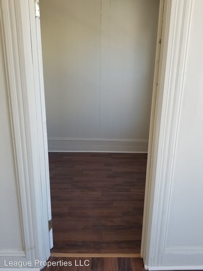 Building Photo - 4 br, 1 bath Apartment - 18 Atlantic Street