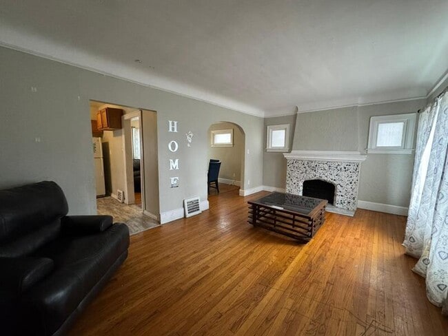 Foto del edificio - 14088 Roselawn St