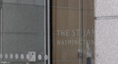 Building Photo - 203 W Washington Square