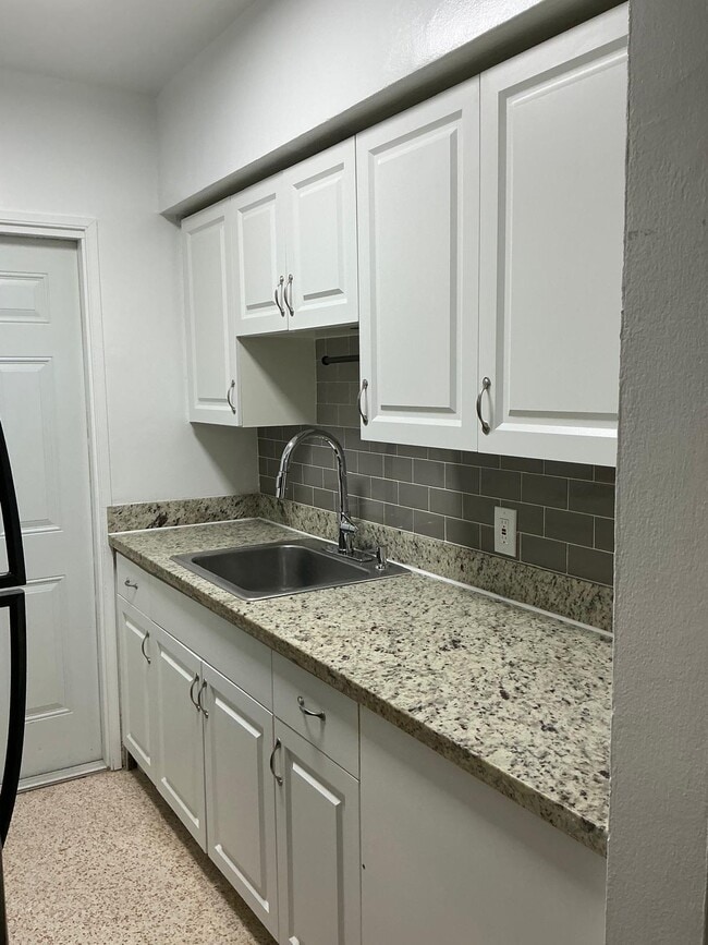 Kitchen - 790 81st St