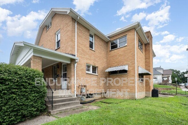 Foto del edificio - 62 Indiana Ave
