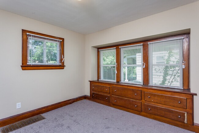 Foto del edificio - Like New 3 Bed 1 Bath in Firestone Park !