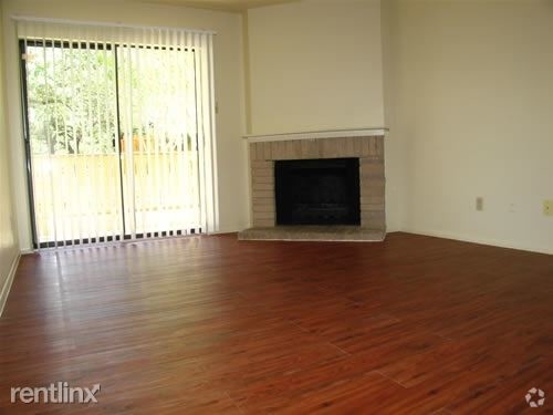 Primary Photo - 1 br, 1 bath Apartment - 16540 Henderson Pass