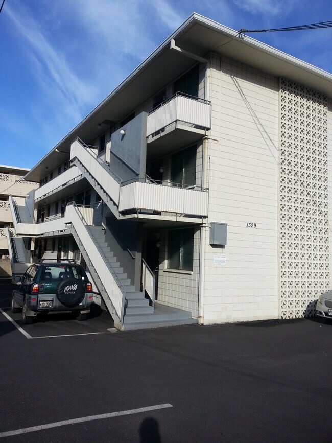Foto del edificio - 1329 Kaihee St
