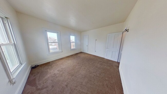 Building Photo - Spacious Duplex in Red Lion Township