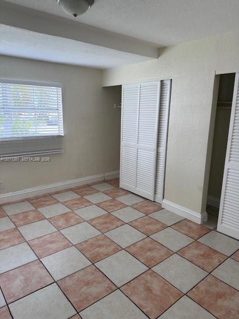 Building Photo - 6707 N Kendall Dr