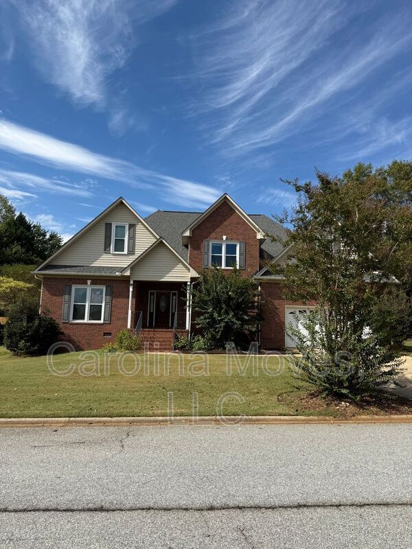 Building Photo - 204 Brushy Meadows Dr