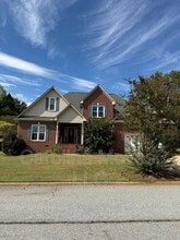 Building Photo - 204 Brushy Meadows Dr