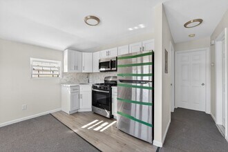 Building Photo - 147-20 226th St